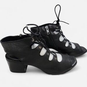 275 Central Lace Up Sandals Womens 38 Black Italian Leather Edgy Goth